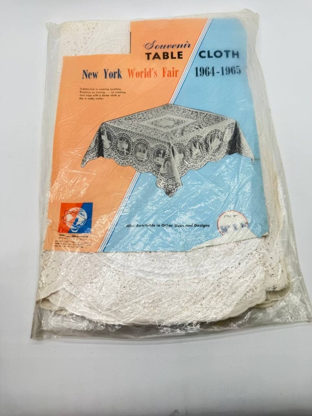 Vintage 1964-1965 New York World's Fair Souvenir Tablecloth 54x72 NOS